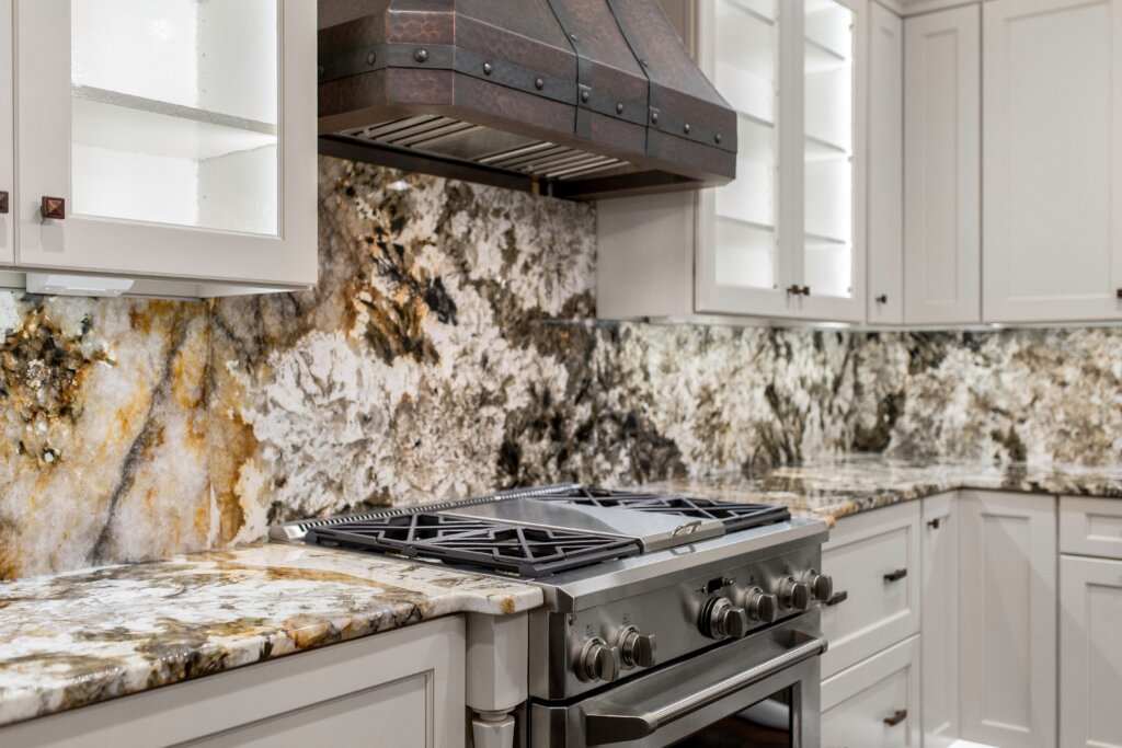 How Dallas Homeowners Can Pick the Perfect Granite Slab for Their Kitchen