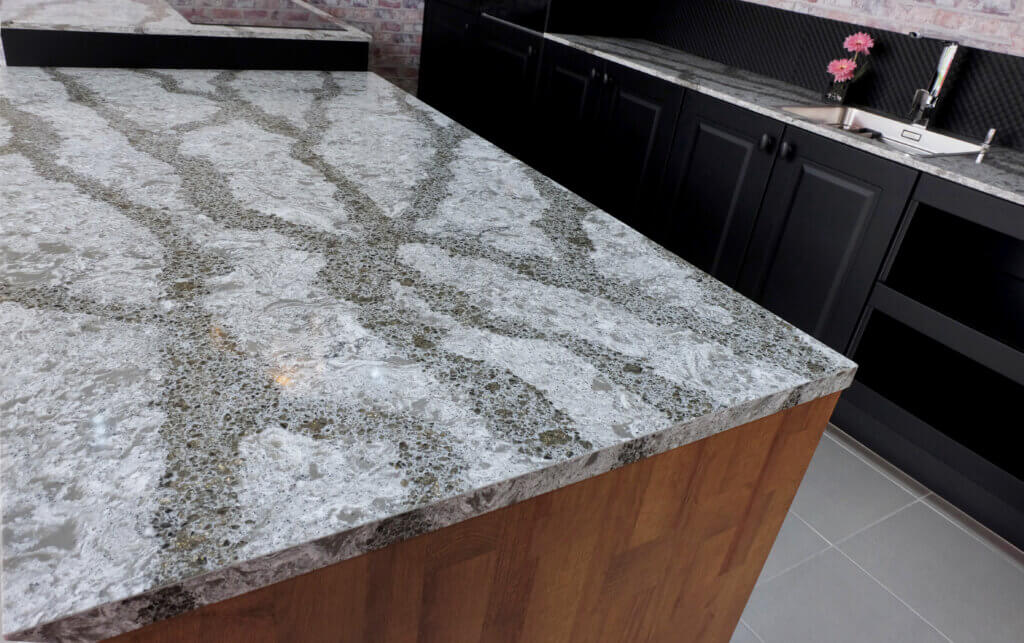 Choosing the Right Edge Profile for Quartzite to Match Your Home’s Style