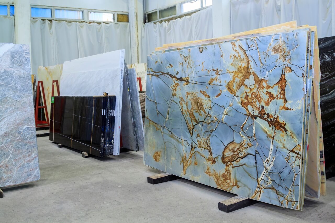 How Dallas Entertaining Spaces Influence Quartzite Countertop Design Decisions